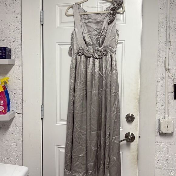 Elegant Silver Evening Dress - REFORMATION Flor Dress in Moonlight NWT - Size 6 - Picture 5 of 8